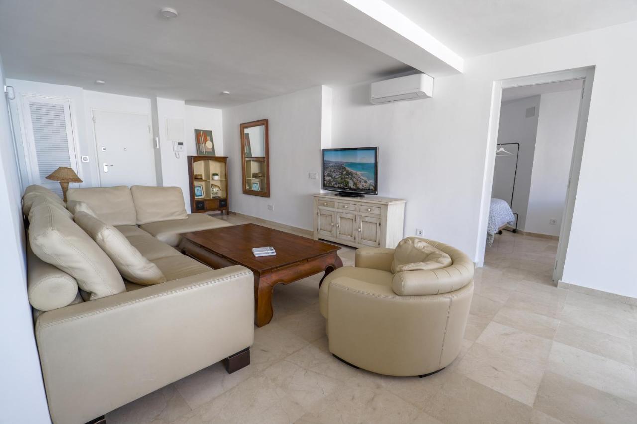 Marbella Centre Beachfront & Pool Exteriör bild
