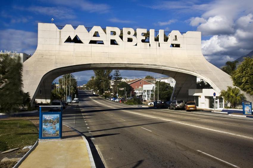 Marbella Centre Beachfront & Pool Exteriör bild