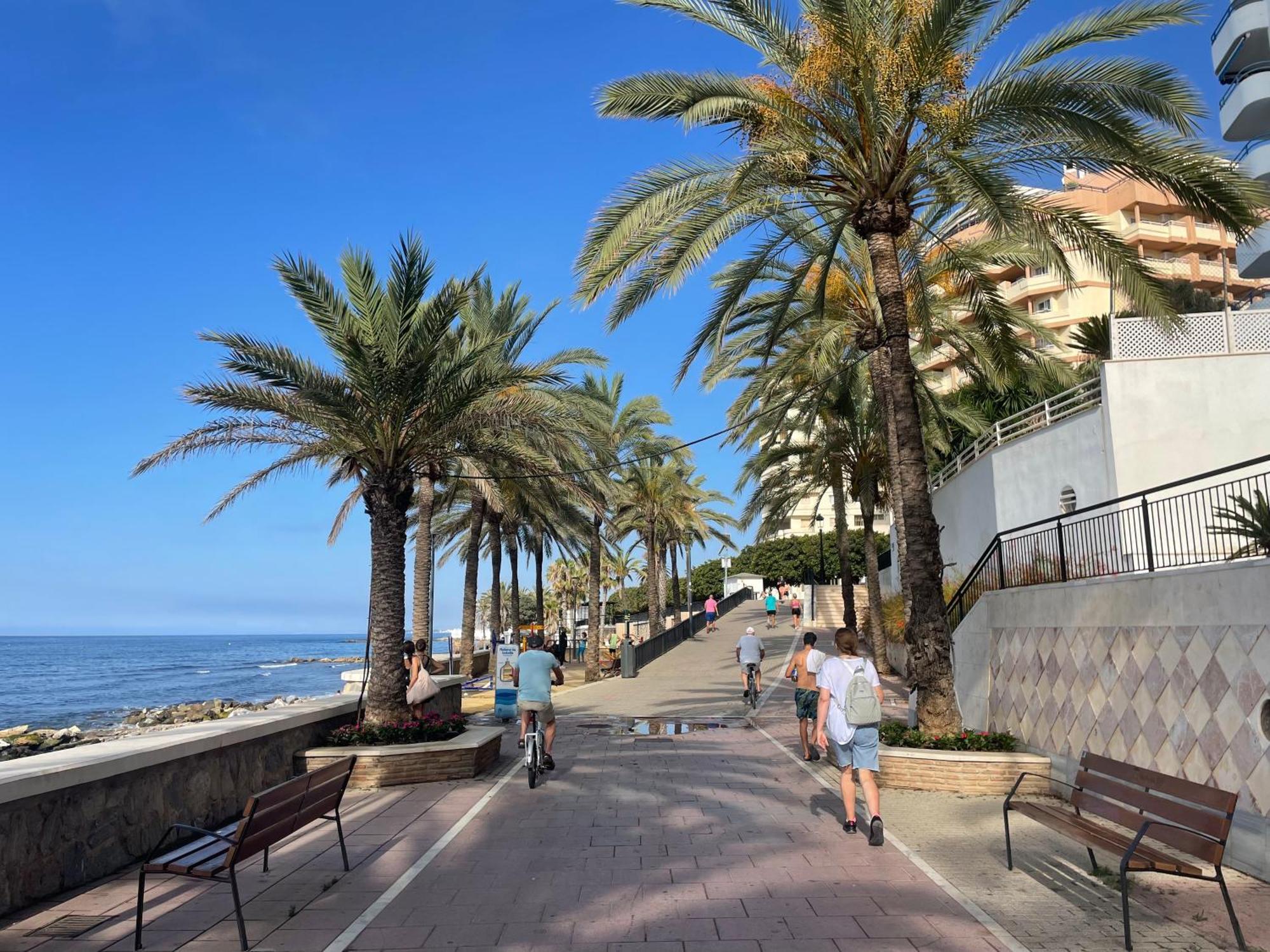 Marbella Centre Beachfront & Pool Exteriör bild